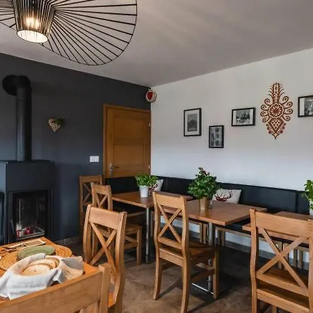 Δωμάτια σε οικογενειακή κατοικία Natura