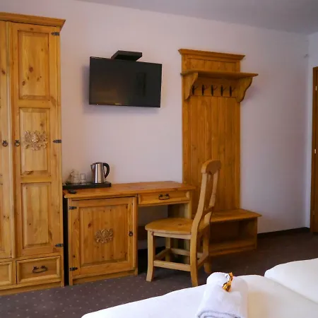 Natura Homestay *